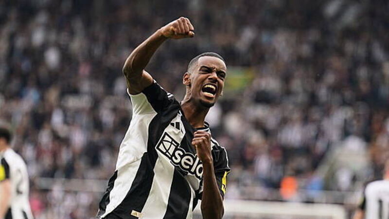Newcastle boss Eddie Howe hopes ‘electric’ Alexander Isak is fit to face Everton