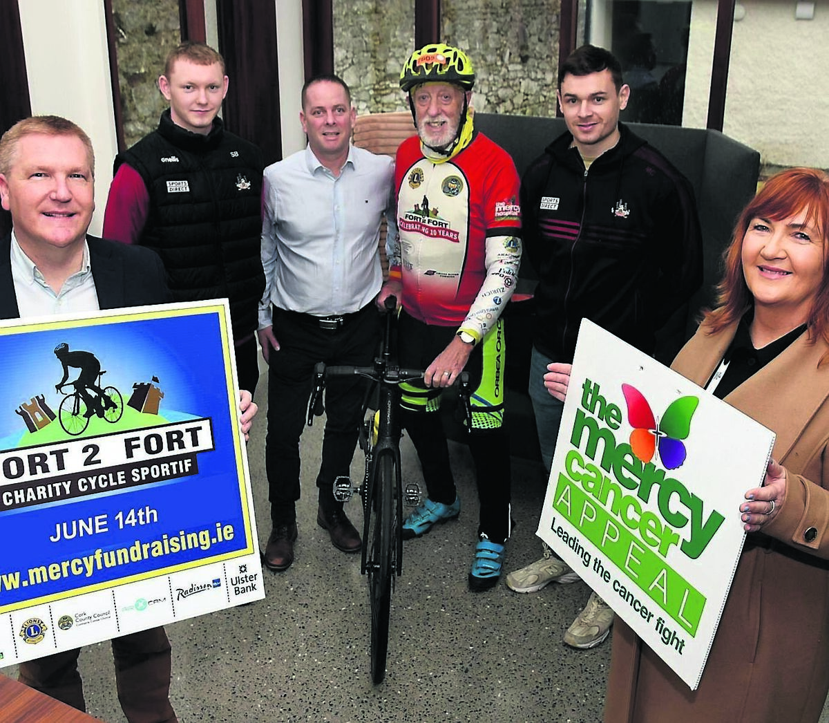 At the launch of the Fort2Fort Charity Cycle, EU Commissioner Michael McGrath; Cork Senior hurler Shane Barrett; Fort2Fort Cycle Chairman Cian Delanty; Fort2Fort Cycle founder Sam Beamish; Cork Senior hurler Mark Coleman; and Mercy University Hospital Foundation Corporate Fundraising Officer, Linda O’Flahery-Egan.