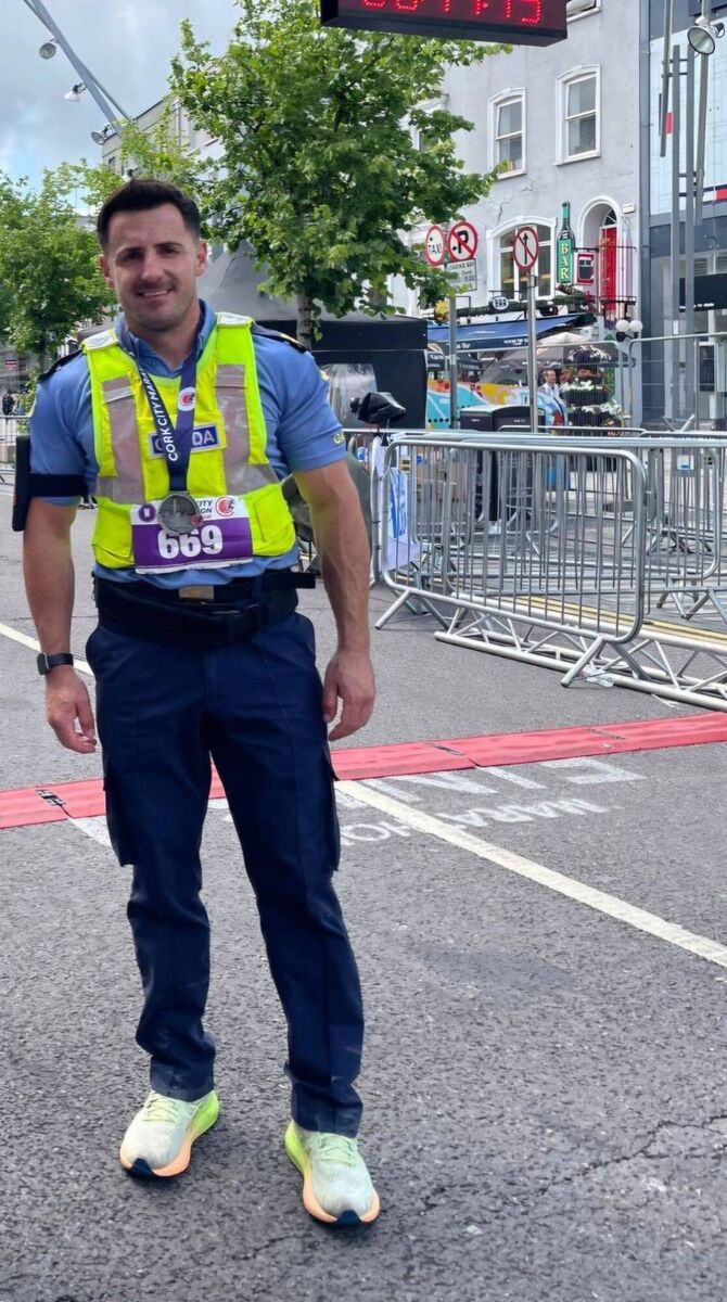 Garda Long who ran the Cork City Marathon in his full Garda uniform. Picture An Garda Síochána Cork Facebook.