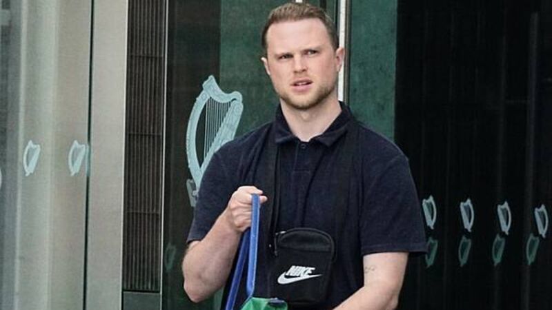 Insurance broker spared jail and record after smoke alarm triggered on flight to Dublin Insurance broker spared jail and record after smoke alarm triggered on flight to Dublin