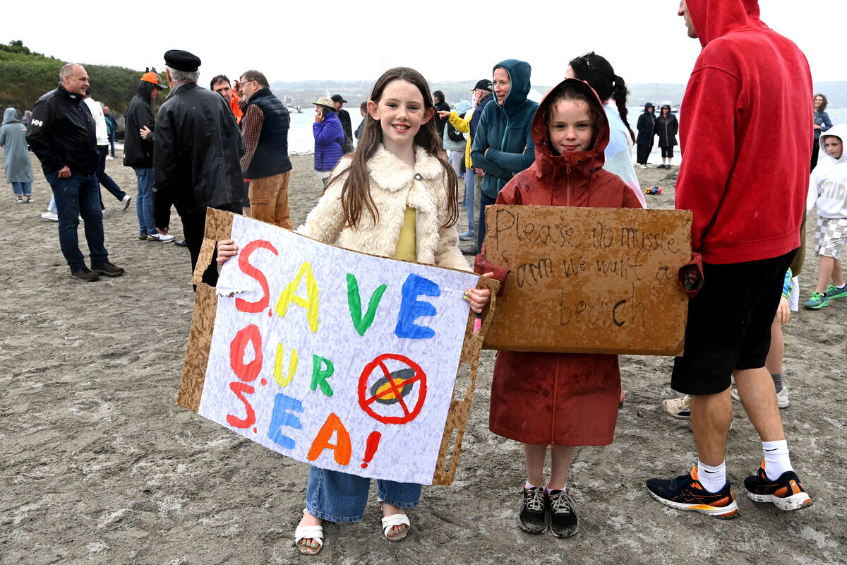 Friends Éiblín Fannin and Elie Hayes amongst the large turnout on Dock beach protesting about the proposed mussel farm up for planning inside the harbour in Kinsale. Friends Éiblín Fannin and Elie Hayes amongst the large turnout on Dock beach protesting about the proposed mussel farm up for planning inside the harbour in Kinsale.