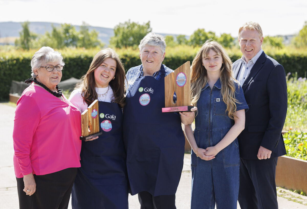 Baking Expert, Catherine Leyden, with Ireland’s Best Junior Baker with Gala Retail, 16-year-old Leah Mallinson from Newbridge, Co. Kildare, winner of Ireland’s Best Baker with Gala Retail, Mary Buckley from Rathcoole, Co. Cork, TikTok baking star Alice Kelly and Gary Desmond, CEO of Gala Retail. Picture Andres Poveda Baking Expert, Catherine Leyden, with Ireland’s Best Junior Baker with Gala Retail, 16-year-old Leah Mallinson from Newbridge, Co. Kildare, winner of Ireland’s Best Baker with Gala Retail, Mary Buckley from Rathcoole, Co. Cork, TikTok baking star Alice Kelly and Gary Desmond, CEO of Gala Retail. Picture Andres Poveda