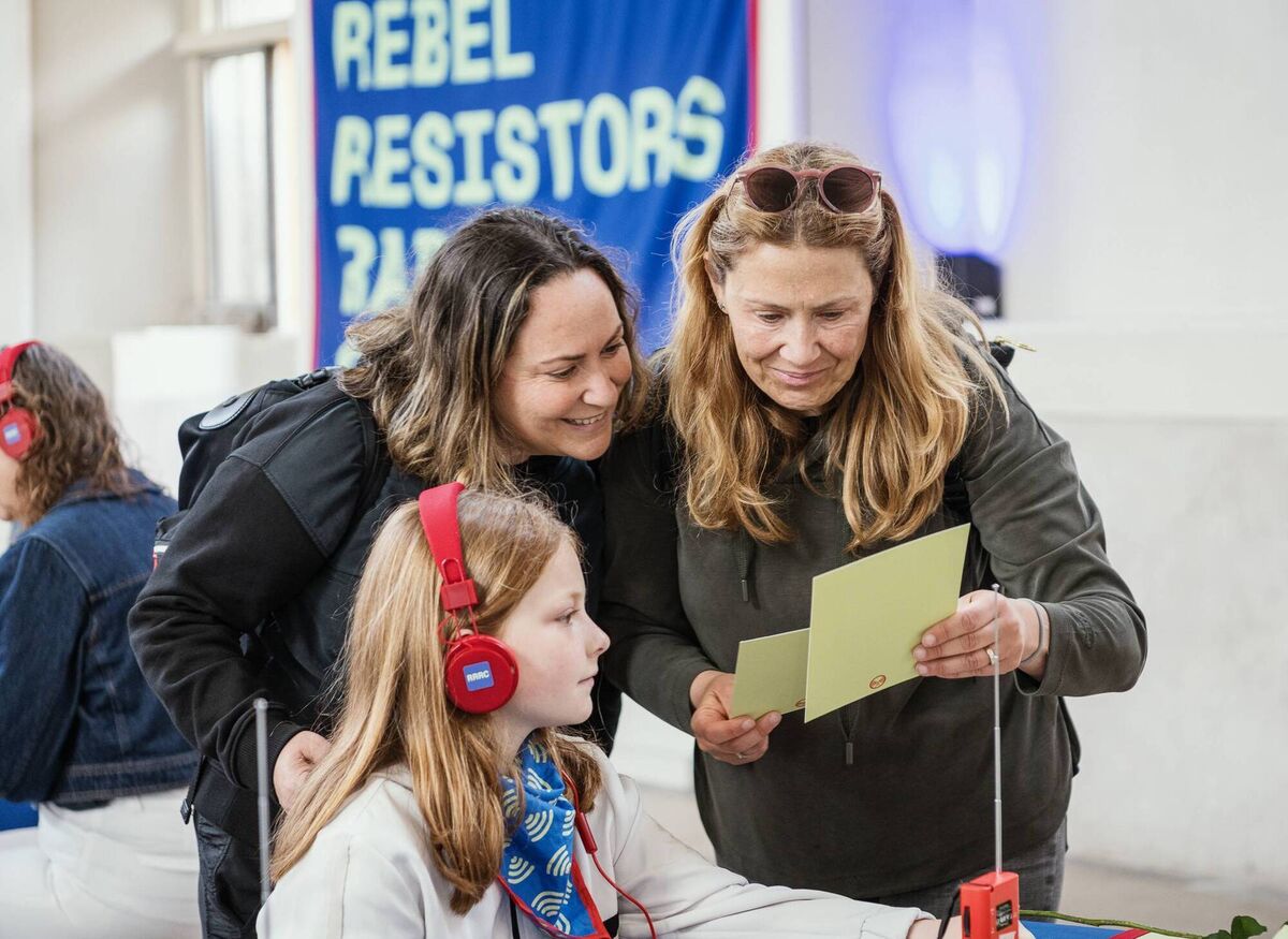 Visitors to the Rebel Resistors Radio Club exhibit. Visitors to the Rebel Resistors Radio Club exhibit.