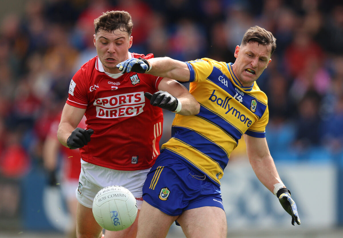 Daniel O'Mahony intercepts a pass to Diarmuid Murtagh of Roscommon. Picture: INPHO/Leah Scholes Daniel O'Mahony intercepts a pass to Diarmuid Murtagh of Roscommon. Picture: INPHO/Leah Scholes