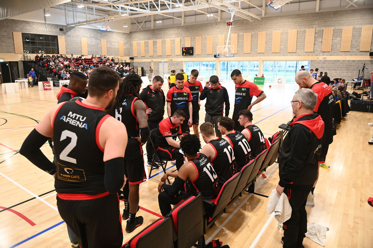 Time-out talk from player/coach Ciaran O'Sullivan for Irish Guidedogs Ballincollig @MTU vs Maree at MTU. Pic: Larry Cummins Time-out talk from player/coach Ciaran O'Sullivan for Irish Guidedogs Ballincollig @MTU vs Maree at MTU. Pic: Larry Cummins
