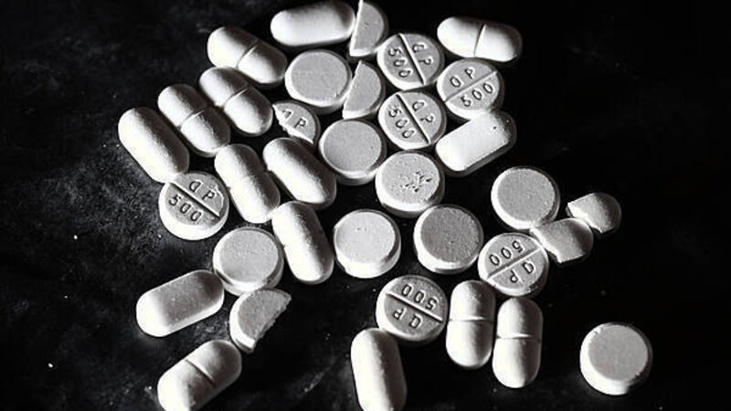 Review finds widespread payments made by drug companies to healthcare professionals Review finds widespread payments made by drug companies to healthcare professionals