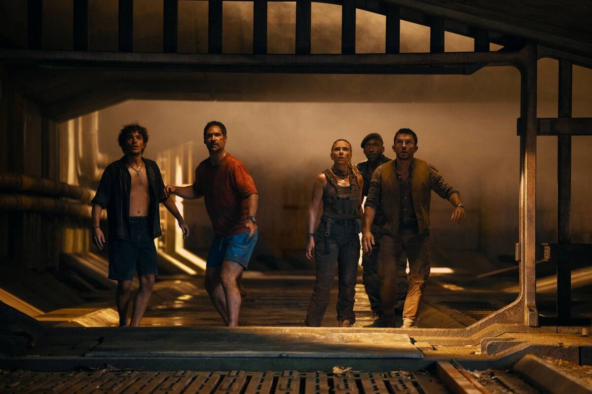 Pictured: Xavier Dobbs (David Iacono), Reuben Delgado (Manuel Garcia-Rulfo), Zora Bennett (Scarlett Johansson), Duncan Kincaid (Mahershala Ali) and Dr. Henry Loomis (Jonathan Bailey). Picture: Jasin Boland/Universal Pictures and Amblin Entertainment. Pictured: Xavier Dobbs (David Iacono), Reuben Delgado (Manuel Garcia-Rulfo), Zora Bennett (Scarlett Johansson), Duncan Kincaid (Mahershala Ali) and Dr. Henry Loomis (Jonathan Bailey). Picture: Jasin Boland/Universal Pictures and Amblin Entertainment.