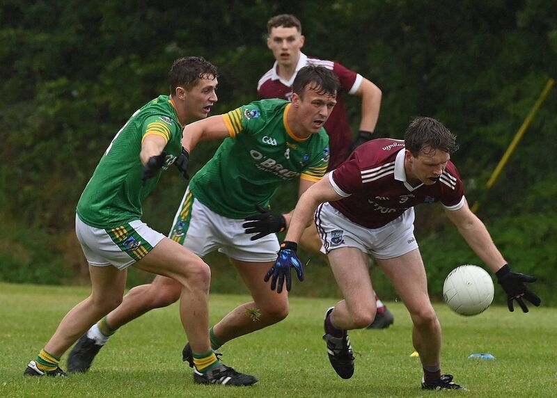 Gerry Crowley (Argideen Rangers) gathers the ball ahead of Kilmacabea's Liam Tobin and Martin Collins during the McCarthy Insurance Group County Football League Division 7 Final in Rossmore. Picture: Martin Walsh. 