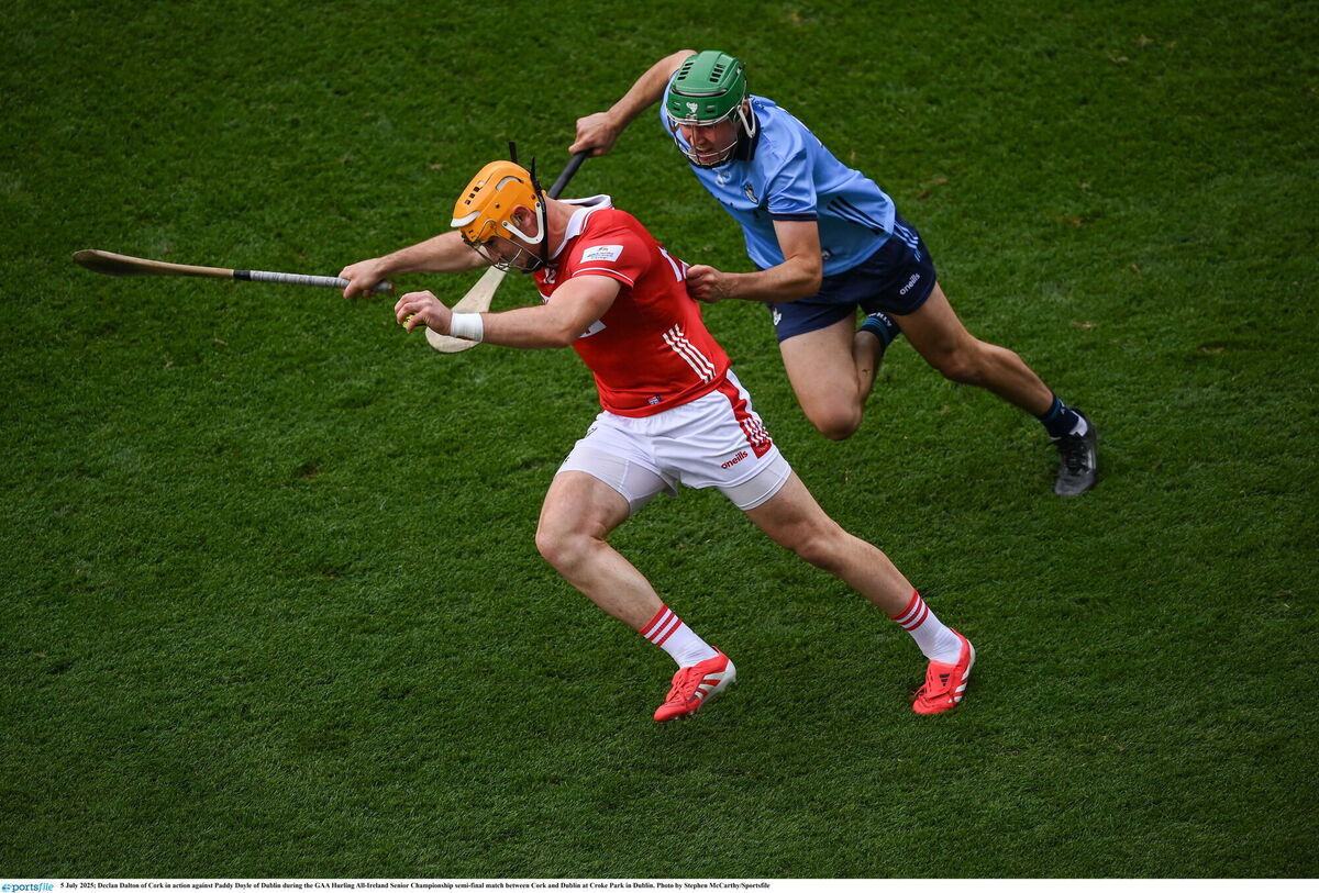 Declan Dalton of Cork in action against Paddy Doyle of Dublin during the GAA Hurling All-Ireland Senior Championship semi-final match between Cork and Dublin at Croke Park in Dublin. Photo by Stephen McCarthy/Sportsfile