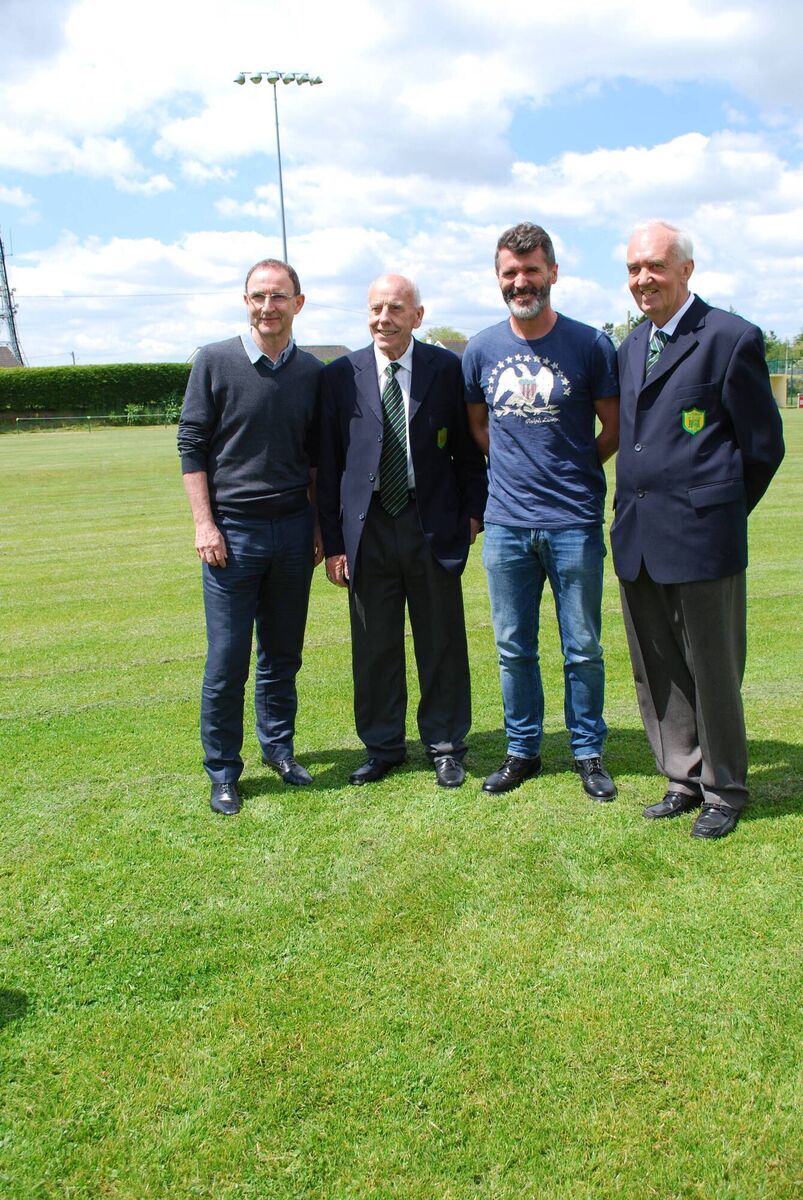 Irish team manager Martin O'Neill and asssistant Roy Keane with Rockmount's Tom O'Callaghan and John O'Shea at Rockmount Park. Irish team manager Martin O'Neill and asssistant Roy Keane with Rockmount's Tom O'Callaghan and John O'Shea at Rockmount Park.