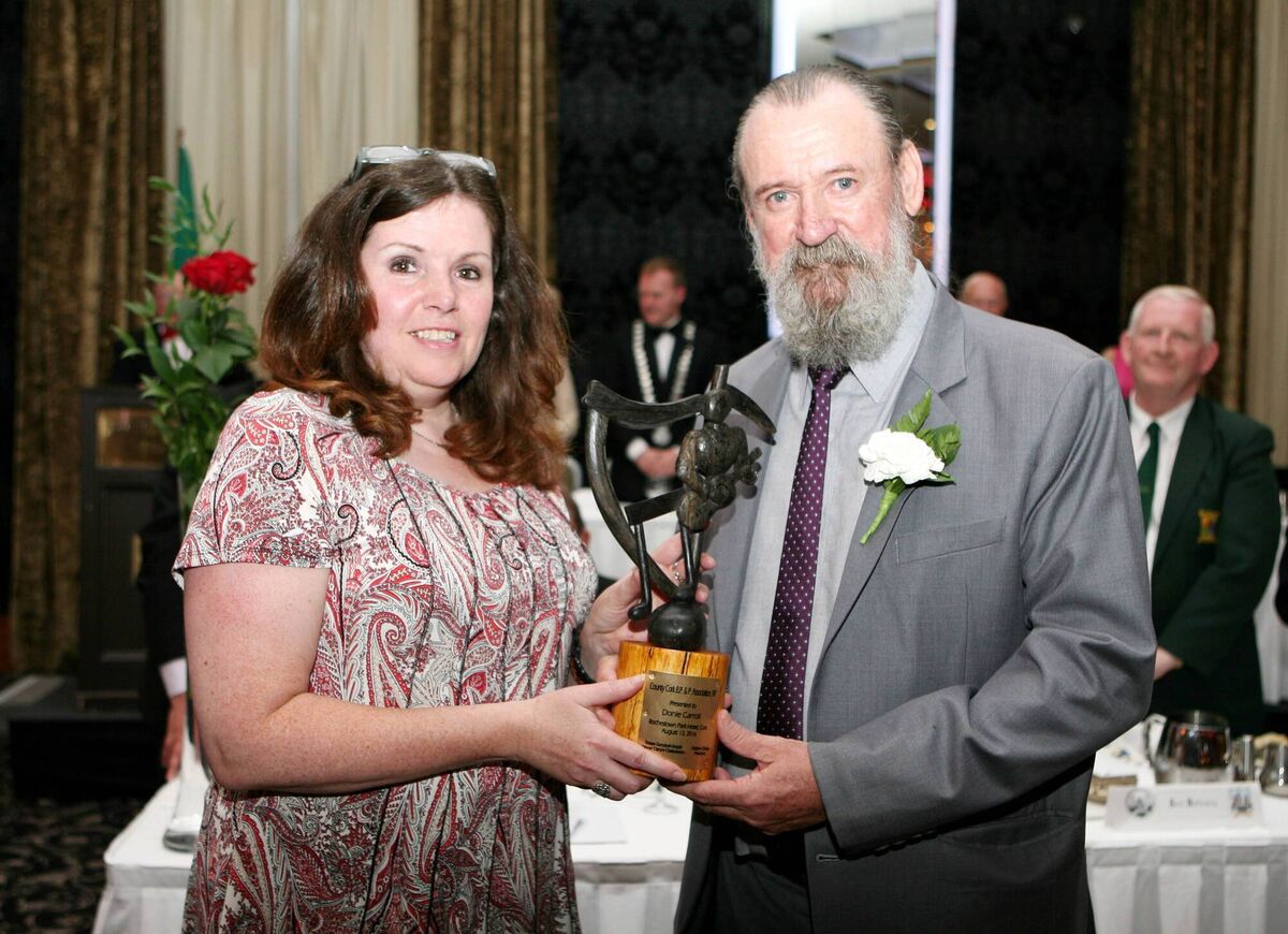 At the Rochestown Park Hotel for the Cork County B.P. &amp; P Association of New York 21st Dinner. Deirdre O'Hea President presents the Honoree Ex Boxer &amp; Musician Donie Carroll from Douglas now living in New York with his Award. Picture, Tony O'Connell Photography.