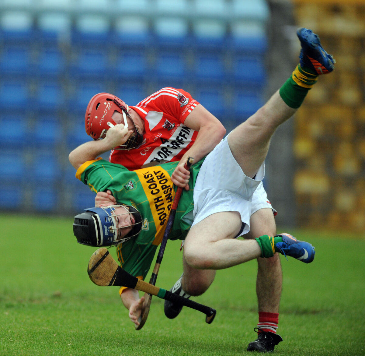 Castlelyons Robert Feeney and Courcey Rovers Dan Lordan in a tussle during the Cork premier IHC at Páirc Uí Rinn in 2011. Picture: Eddie O’Hare
Castlelyons Robert Feeney and Courcey Rovers Dan Lordan in a tussle during the Cork premier IHC at Páirc Uí Rinn in 2011. Picture: Eddie O’Hare
