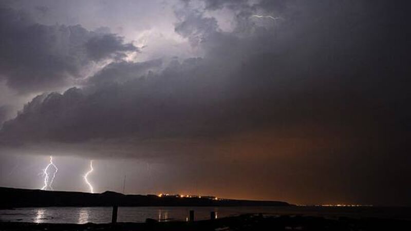Thunderstorm warning in place for four counties