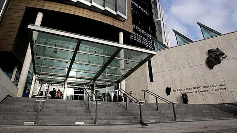 Man was delusional while allegedly falsely imprisoning woman and trying to murder her Man was delusional while allegedly falsely imprisoning woman and trying to murder her