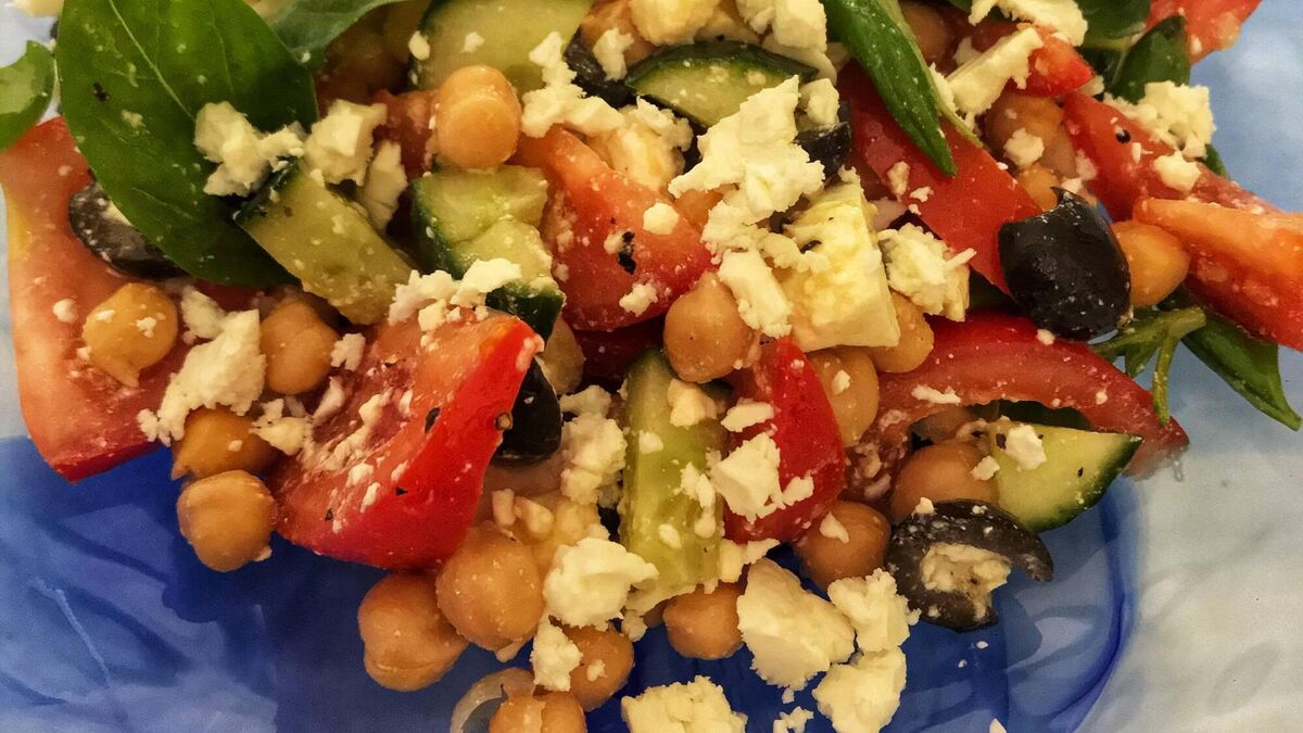 Weekend Foodie: Greek salad brings tastes of summer to the table... rain or shine