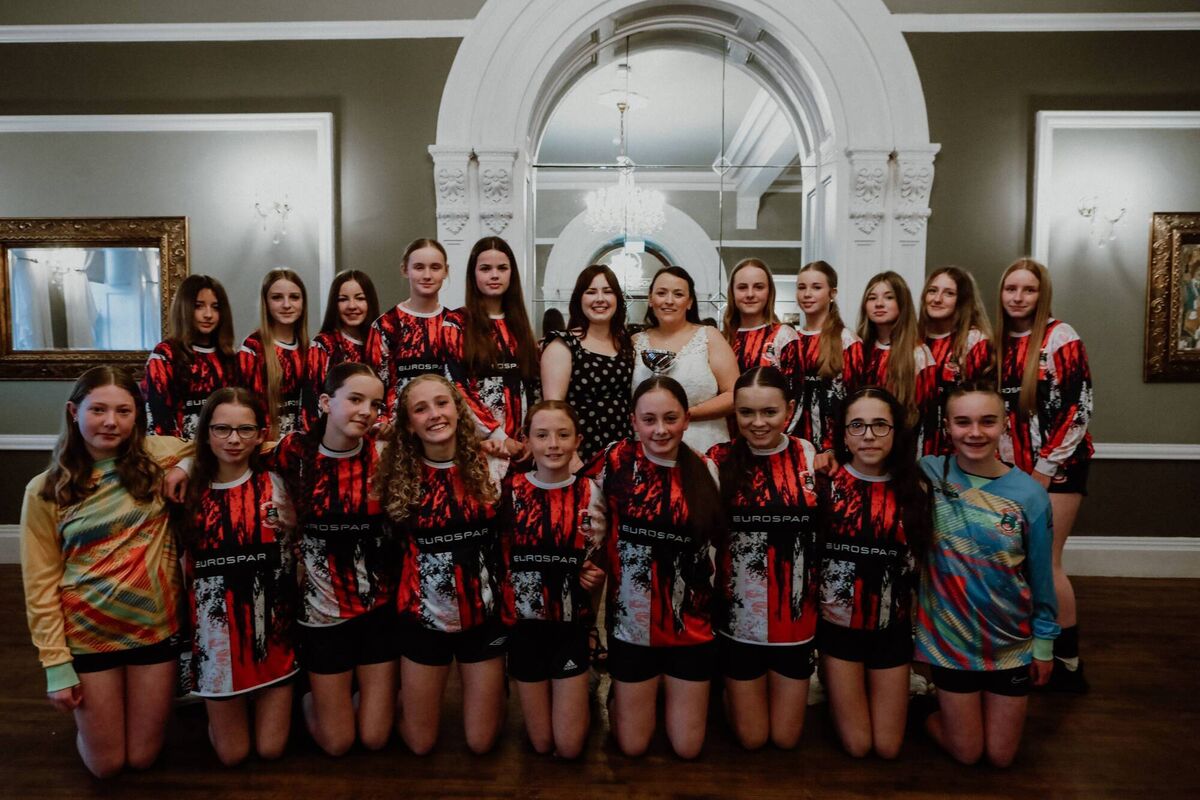 Mary’s U14 cup-winning football team from Springfield Ramblers in Cobh, paid a surprise visit to the couple on their wedding day. Mary’s U14 cup-winning football team from Springfield Ramblers in Cobh, paid a surprise visit to the couple on their wedding day.