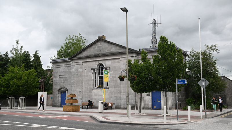 Man admits trying to lodge €15k cheque obtained deceitfully from elderly Cork man