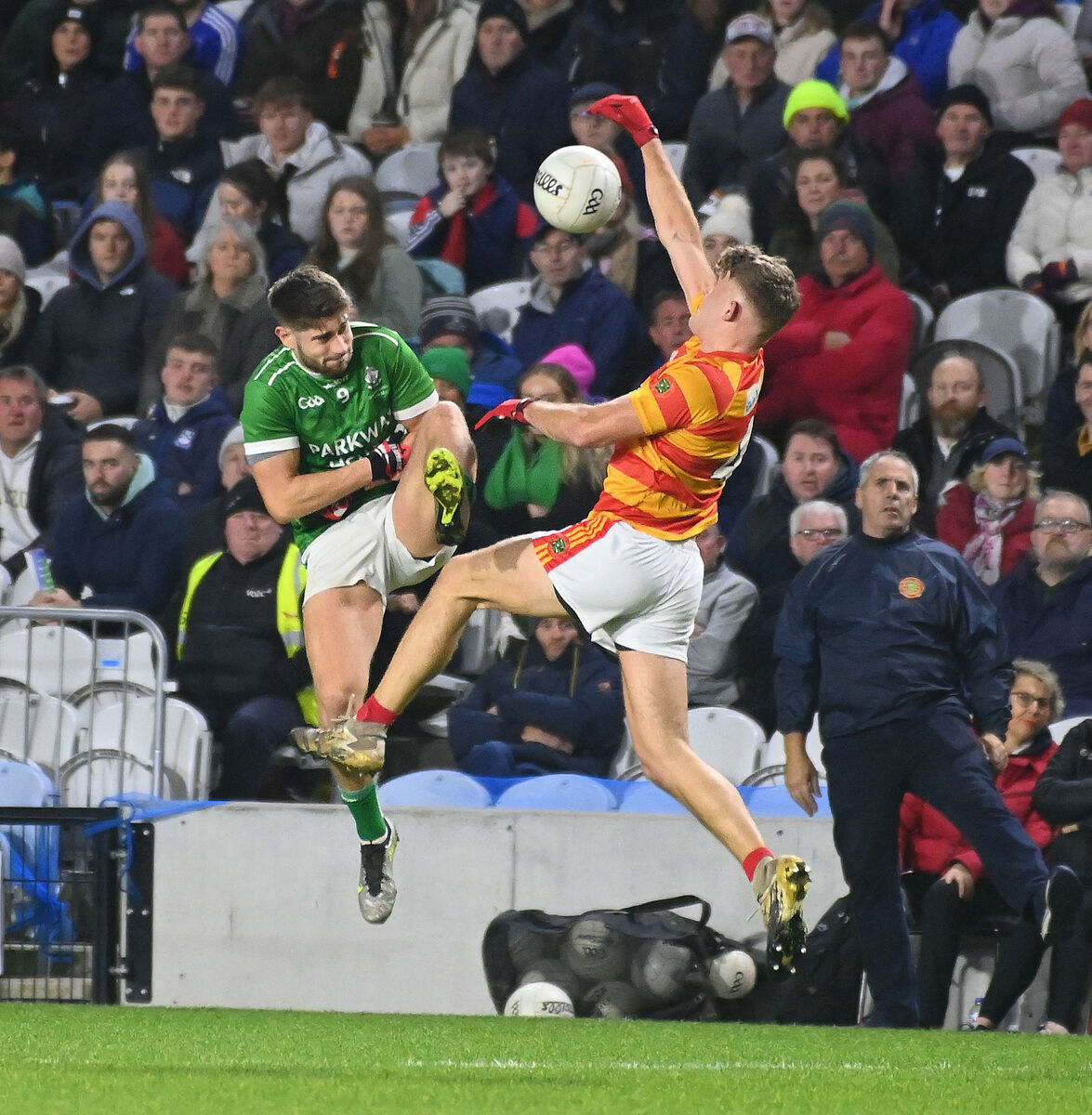 Dohenys' Rhys Coakley and Newcestown's Gearóid O'Donovan go high for the ball during 2023 SAFC final. Picture: Eddie O'Hare