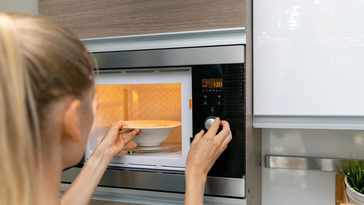 Person with listeriosis dies and meals recalled amid ‘extensive’ outbreak