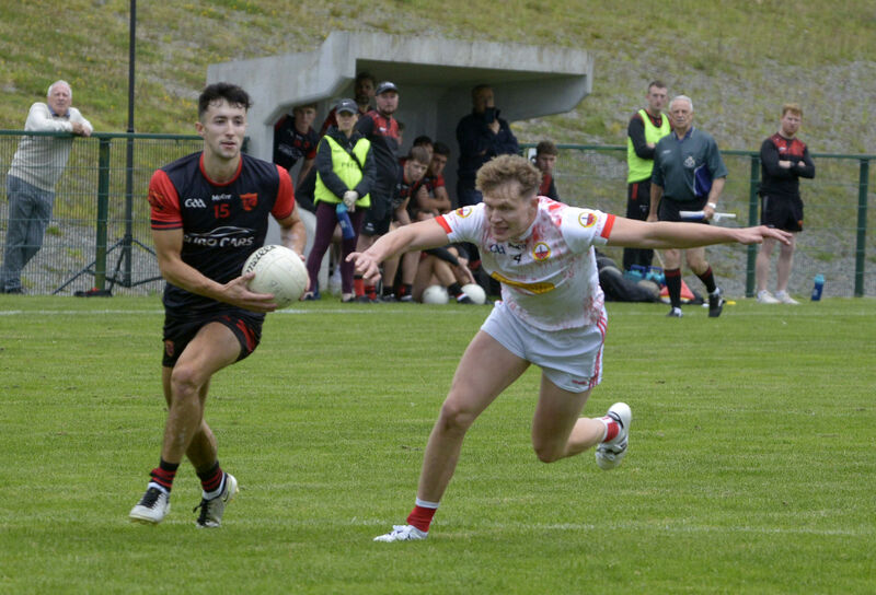 Action from the draw between Ballingeary and O'Donovan Rossa. Picture: Denis Boyle Action from the draw between Ballingeary and O'Donovan Rossa. Picture: Denis Boyle