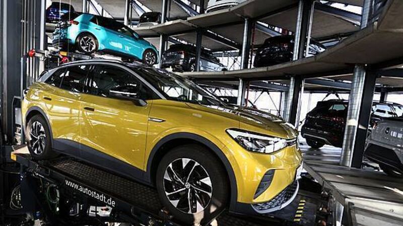 EVs and plug-in hybrids lead new car sales in July EVs and plug-in hybrids lead new car sales in July