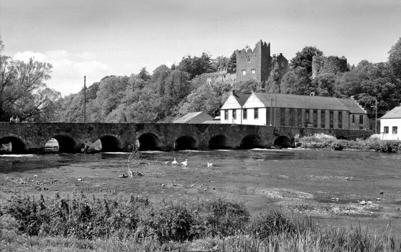 Ardfinnan Castle and bridge over the river Suir in Co Tipperary pictured in the mid-1960s. It was here that King John probably signed Cork’s original charter.