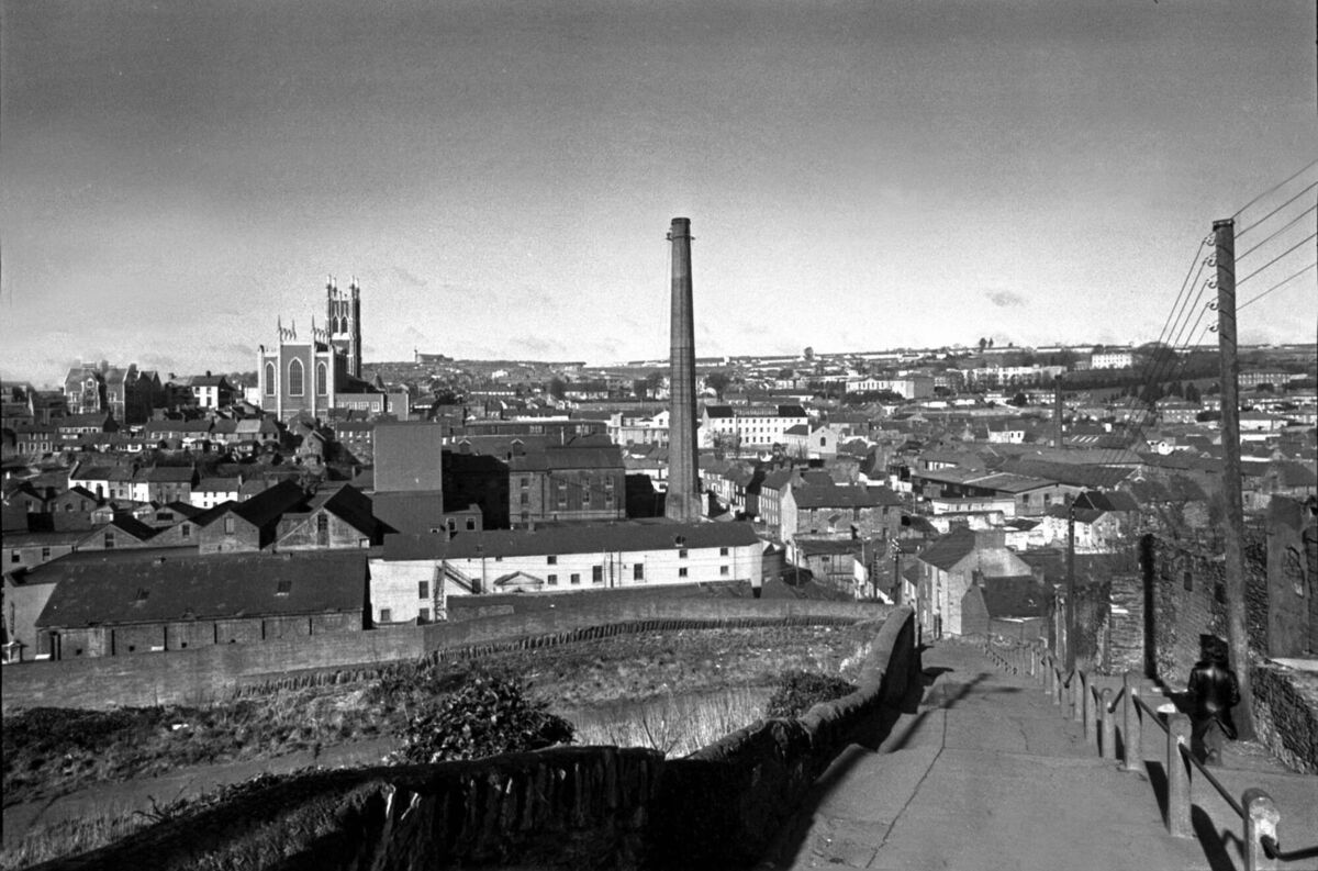 A view of Cork's northside with steeplejacks at work at Murphy's Brewery, Blackpool in 1974. Readers recalled their memories of the scents emanating from the brewery.  