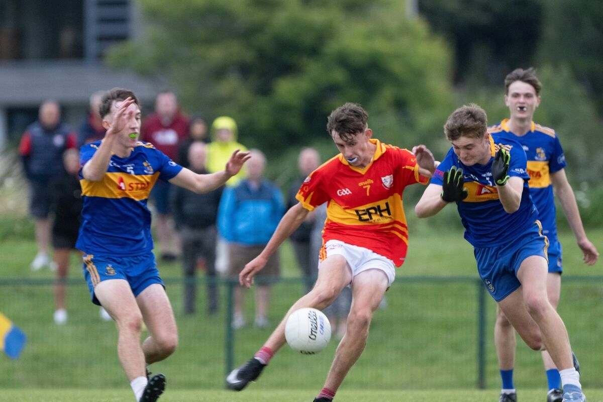 Éire Óg’s Cian O’Flynn takes a shot under pressure. Picture Chani Anderson Éire Óg’s Cian O’Flynn takes a shot under pressure. Picture Chani Anderson