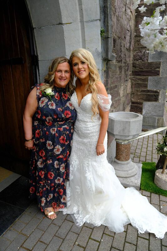 Victoria with her aunt Rosie who the bride says was "a calming presence" on the day. 