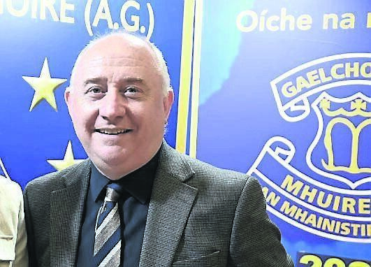 Dónal Ó Buachalla, príomhoide Gaelcholáiste Mhuire A.G.