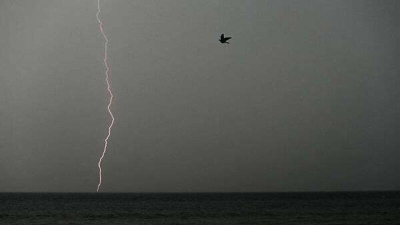 Met Éireann issues thunderstorm warning for three counties as temperatures rise Met Éireann issues thunderstorm warning for three counties as temperatures rise