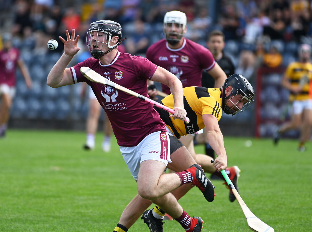 Bishopstown's Brian Murray wins the ball from Na Piarsaigh's Eoin Moynihan during the Co-Op Superstores Cork PSHC at Pairc Ui Rinn in 2022. Picture: Eddie O'Hare