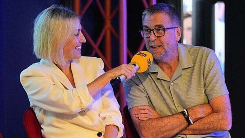 Match of the Day: Mark Chapman makes quip as show starts life after Gary Lineker Match of the Day: Mark Chapman makes quip as show starts life after Gary Lineker