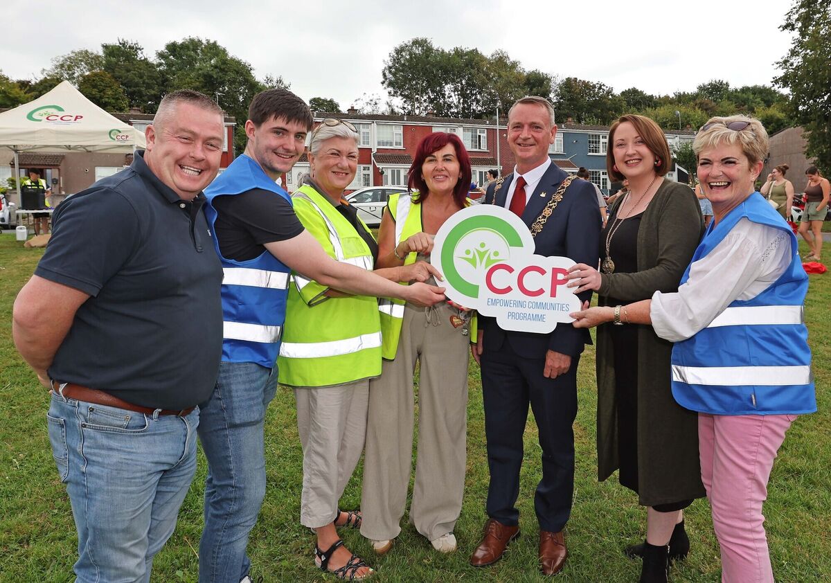  Cllr Kenneth Collins, Chairperson Cork City Partnership, Barry O'Shea, Cork City Partnership, Majella Gould, Cork City Council, Yvonne Quilligan, Cork City Partnership, Empowering Communities Programme, Lord Mayor Cllr Fergal Dennehy, Lady Mayoress, Karen Brennan and Patrica Cotter, Cork City Partnership.