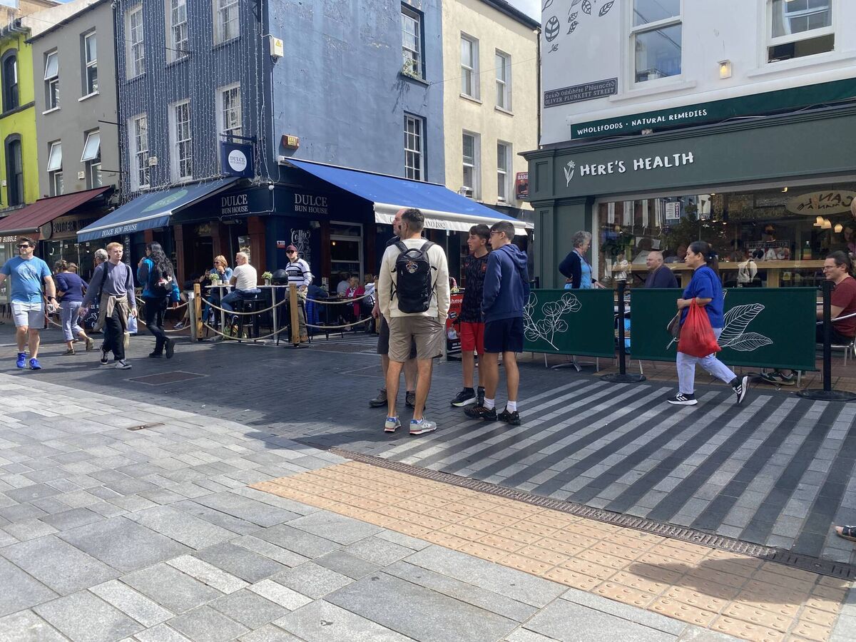 I have come to learn that Here’s Health and Dulce Bun House on the corner of Marlboro Street is the prime location for some of Cork’s best buskers, says Elaine Whelan. I have come to learn that Here’s Health and Dulce Bun House on the corner of Marlboro Street is the prime location for some of Cork’s best buskers, says Elaine Whelan.