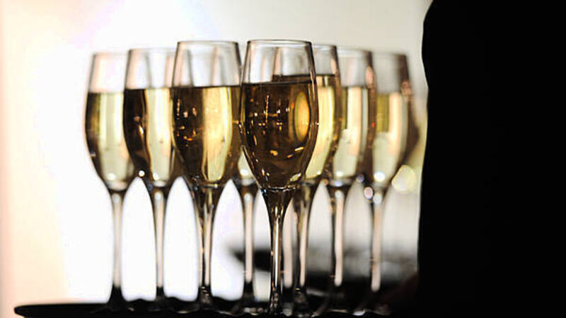 Restaurants hosting 'bottomless brunches’ in breach of alcohol legislation, study finds Restaurants hosting 'bottomless brunches’ in breach of alcohol legislation, study finds