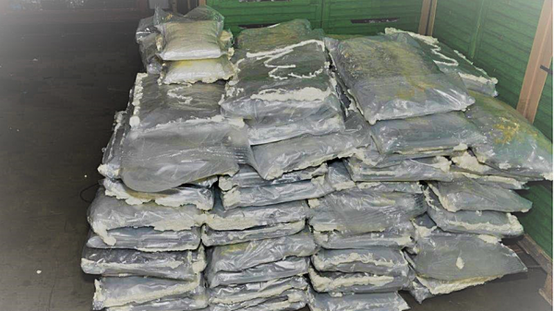Man (40s) arrested after €1.9m of cannabis and cocaine seized in Wexford Man (40s) arrested after €1.9m of cannabis and cocaine seized in Wexford