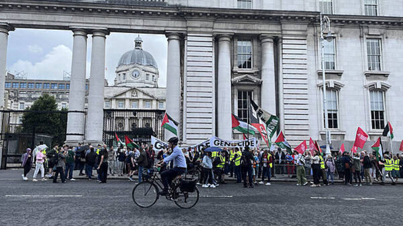 Hundreds attend pro-Palestine rally at Government departments Hundreds attend pro-Palestine rally at Government departments