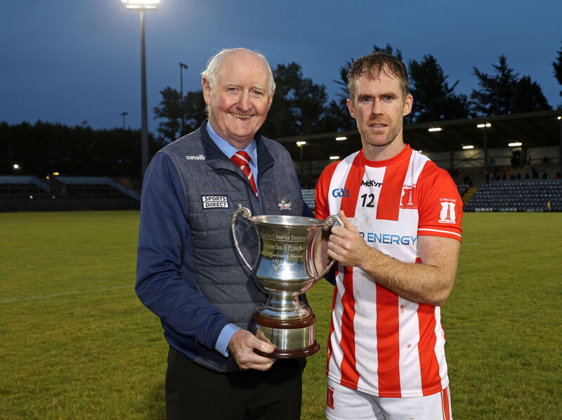 Pat Horgan, Chairperson Cork Gaa, presents the cup to Brian Lawton, Imokilly captain. Picture: Jim Coughlan. Pat Horgan, Chairperson Cork Gaa, presents the cup to Brian Lawton, Imokilly captain. Picture: Jim Coughlan.