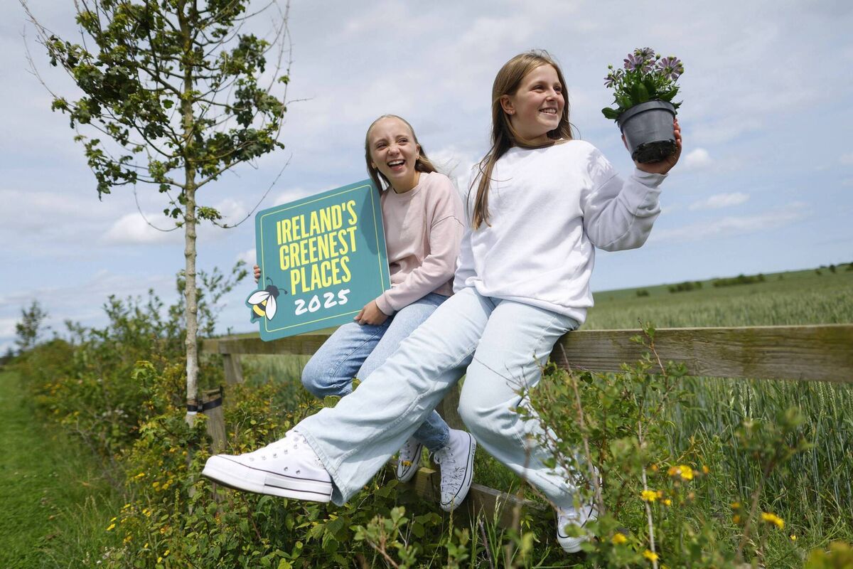 At the launch of Ireland’s Greenest Places 2025 are Beth Healy, 12, and Laura Gargiuto Keenan, 12.	Picture: Julien Behal
                    
