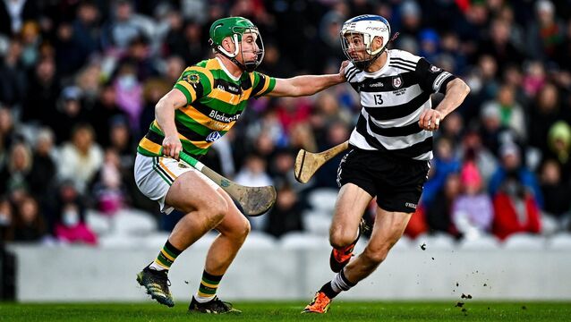 <p>Luke O'Farrell of Midleton and Glen Rovers' David Dooling during the 2021 Co-op SuperStores Premier SHC final at Páirc Ui Chaoimh. The clubs will meet in this year's quarter-finals: Picture: Eóin Noonan/Sportsfile</p>