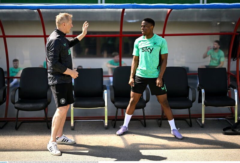 Head coach Heimir Hallgrimsson speaks with Chiedozie Ogbene during a Republic of Ireland training session at the AFF Technical Center Academy in Yerevan, Armenia. Photo by Stephen McCarthy/Sportsfile Head coach Heimir Hallgrimsson speaks with Chiedozie Ogbene during a Republic of Ireland training session at the AFF Technical Center Academy in Yerevan, Armenia. Photo by Stephen McCarthy/Sportsfile