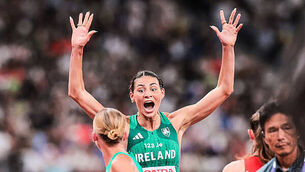Sophie O’Sullivan celebrates qualifying from her heat of the women’s 1500 m 13/9/2025