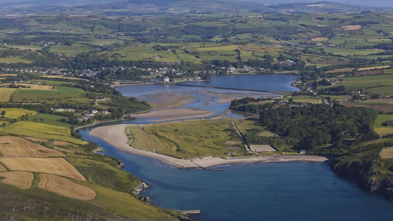 Drunk man forced lifeguards to clear the water at packed West Cork beach Drunk man forced lifeguards to clear the water at packed West Cork beach