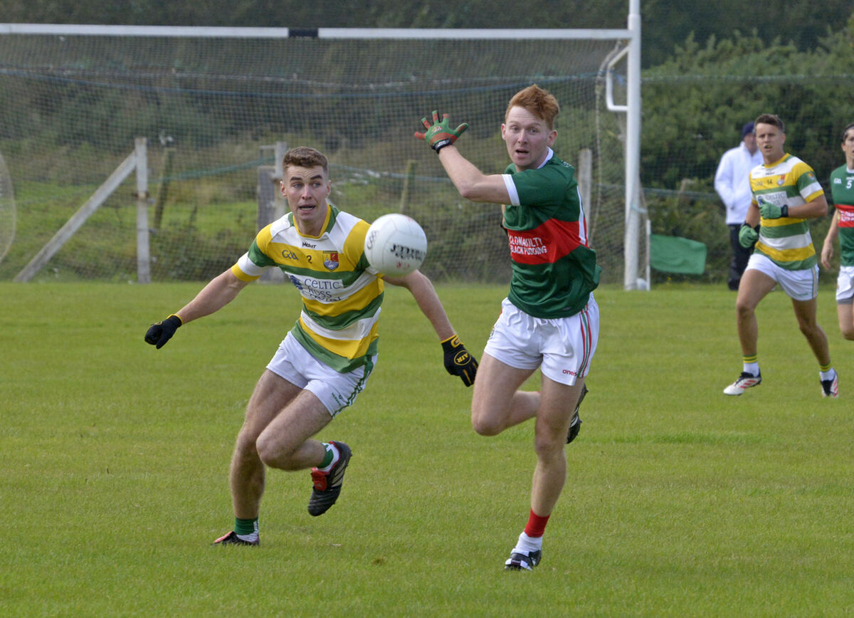 James O'Riordan of Carbery Rangers contests possession against Clonakilty's Ross Mannix. Picture: Denis Boyle James O'Riordan of Carbery Rangers contests possession against Clonakilty's Ross Mannix. Picture: Denis Boyle