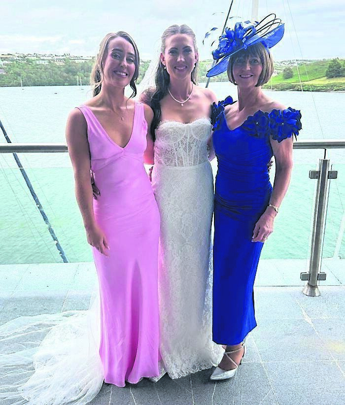 Sinéad O’Halloran on her wedding day with her bridesmaid, her sister Aishling O’Halloran, and her mother Phil O’Halloran