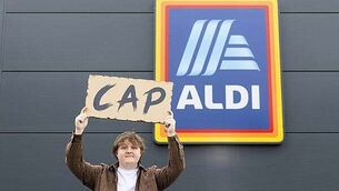 Lewis Cap-Aldi surprises shoppers with gig on supermarket roof