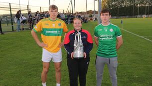 <p>Harry Cogan, Glanmire, and Danny Miskella, Ballincollig, with Amy Allen, PRO Rebel Óg, at the launch of the Premier 1 MFC final. Picture: Steven Lynch</p>
