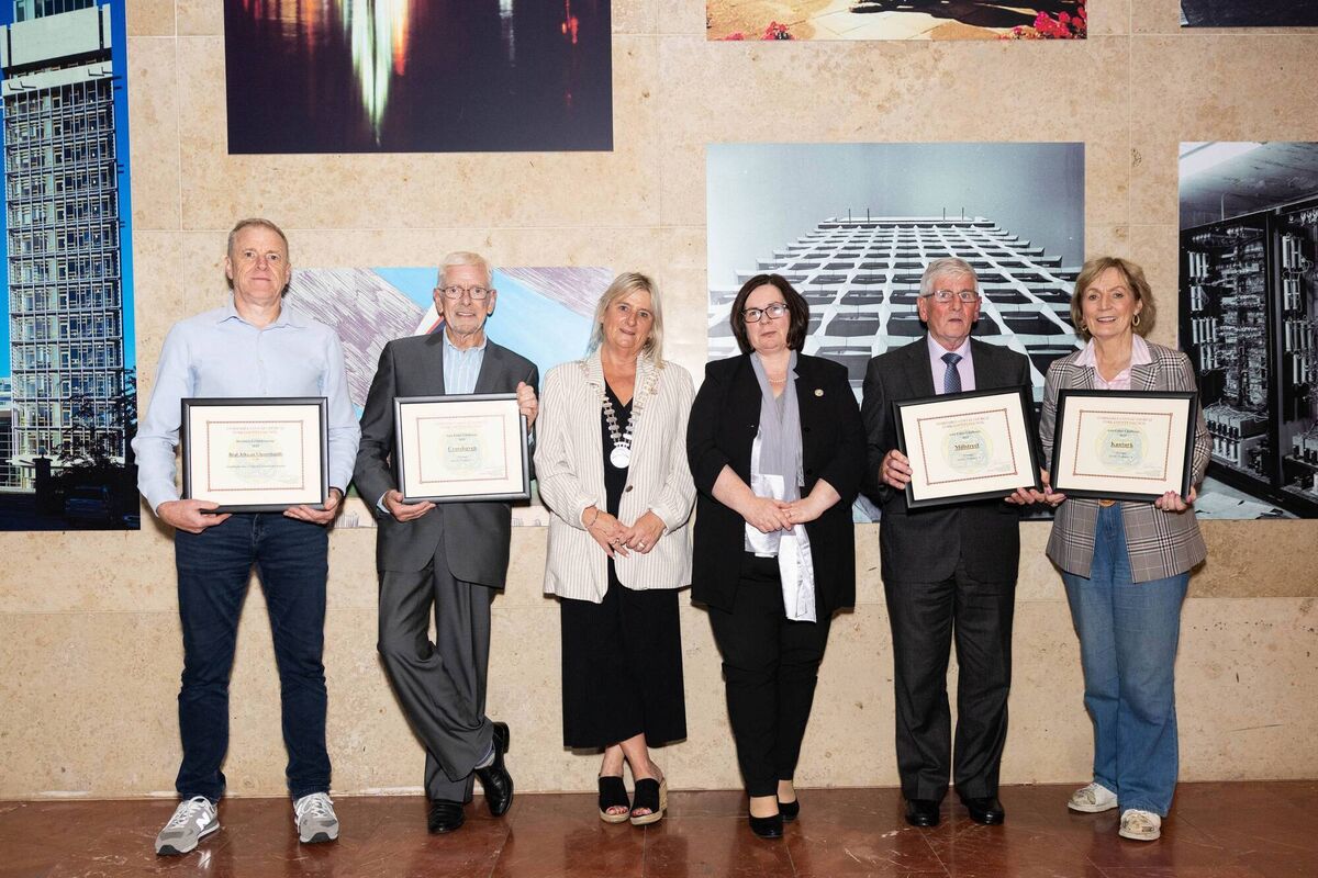 Mayor of the County of Cork Cllr Mary Linehan Foley and chief executive of Cork County Council Moira Murrell, with first place Tidy Town winners Tadhg O’Duinnin, Béal Átha Ghaorthaidh; Chris Maverley, Crosshaven; Tommy Burke, Millstreet, and Mary Corbett, Kanturk, at the 2025 Cork County Council Anti-Litter Challenge awards presentations at County Hall.