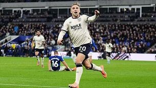 Jarrod Bowen helps Nuno Espirito Santo start West Ham reign with draw at Everton